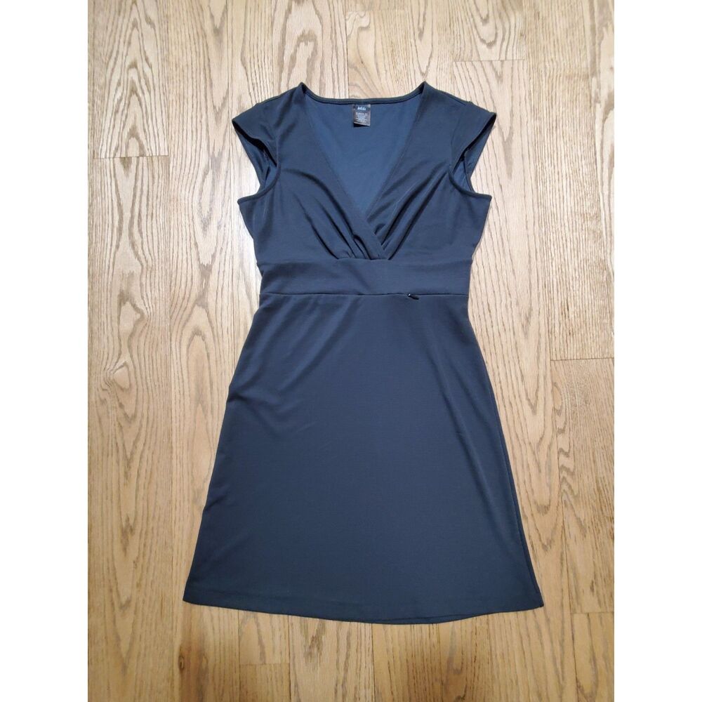 REI Womens XS Black Touring Dress Empire Waist Stretchy Travel Y2K VGUC